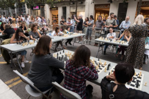 El dissabte 16 de setembre les dones i els escacs surten al carrer